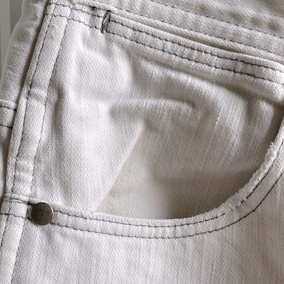 Madewell White Ripped High Rise Straight Jeans | Size 28 - Picture 6 of 11